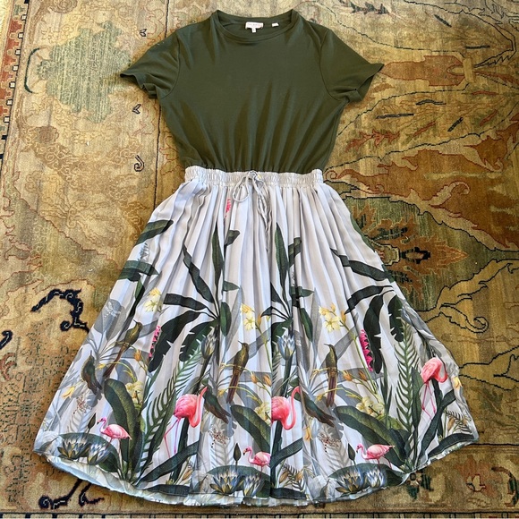 Ted Baker London Dresses & Skirts - Ted Baker London Bobbyn pistachio pleated midi dress, mixed media size 10